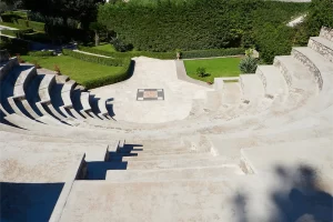 Casa Giulia, all'interno del complesso di case vacanze di Villa Bersani a Capri - anfiteatro