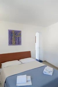 Casa Giulia, all'interno del complesso di case vacanze di Villa Bersani a Capri - camera matrimoniale