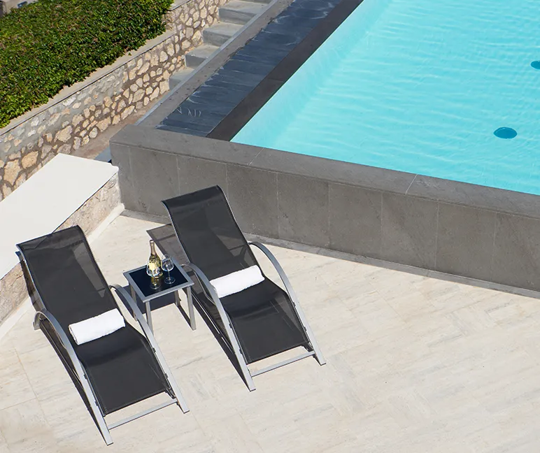 piscina ad uso esclusivo di villa raffaella nel complesso Casa Bersani a Capri