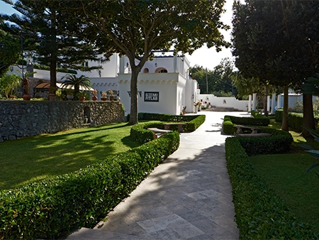 gemi fitlab all'interno del complesso di case vacanze a capri di Casa bersani