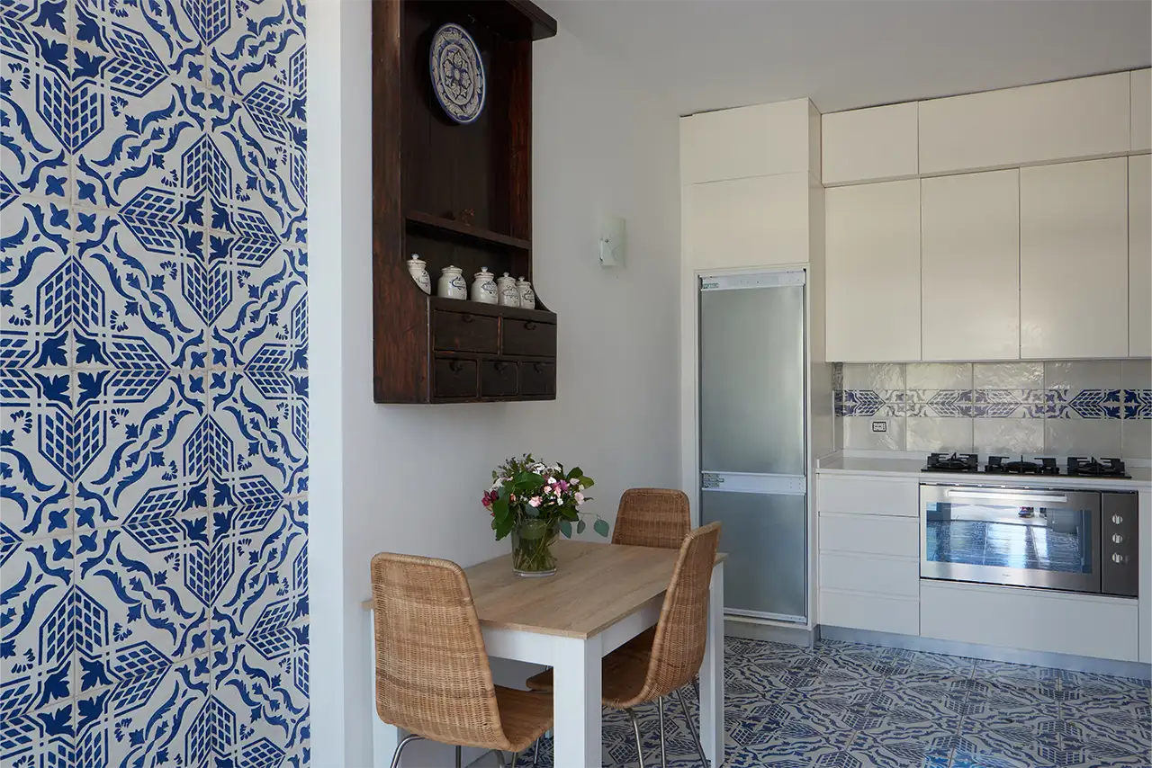 villa raffaella all'interno del complesso di case vacanze a capri di Casa bersani, cucina